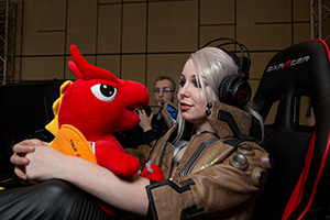 MSI a Ketrin cosplay MSI a Ketrin cosplay